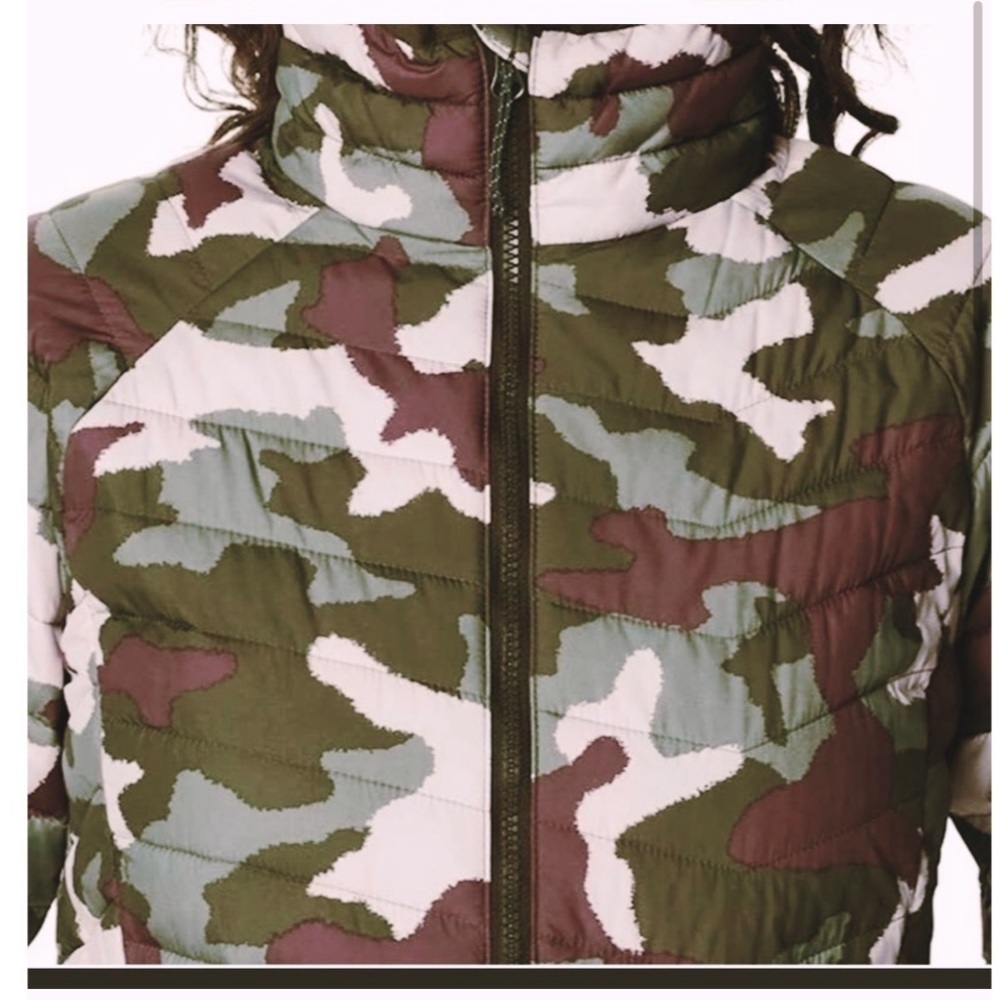 Camo Jacket Columbia Powder Lite Hooded Pink Green Camo Puffer
Jacket NWT XS - Picture 4 of 12